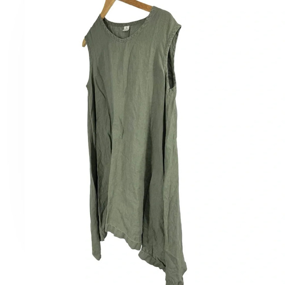 Linen Cloud asymmetrical hem sage green tunic - Picture 2 of 4
